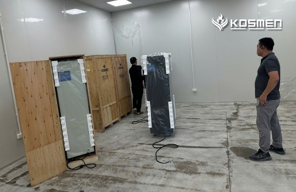 Tiến h&agrave;nh lắp đặt v&agrave; kiểm tra M&aacute;y h&uacute;t ẩm c&ocirc;ng nghiệp Kosmen