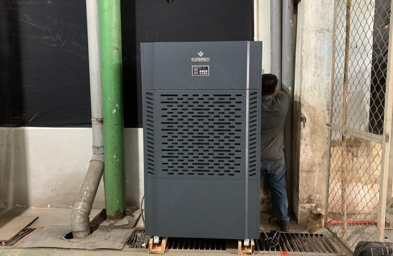 Máy hút ẩm - Giải pháp chống ẩm mốc hiệu quả cho kho bảo quản