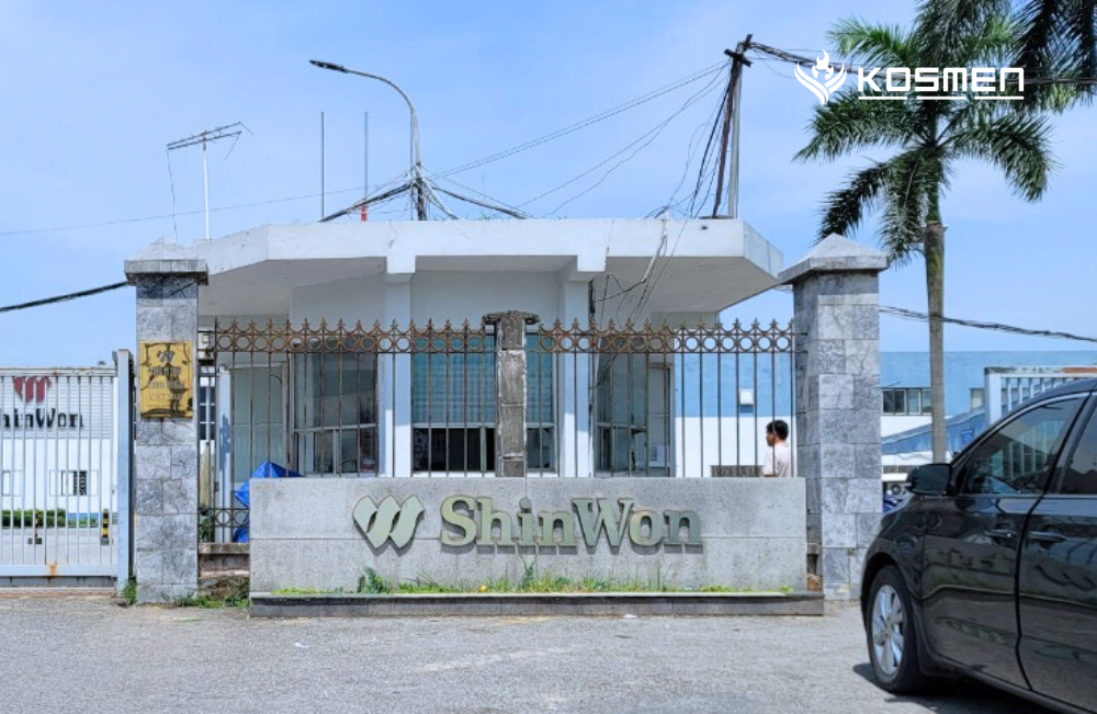 Bảo quản sản phẩm may mặc với máy hút ẩm tại công ty ShinWon