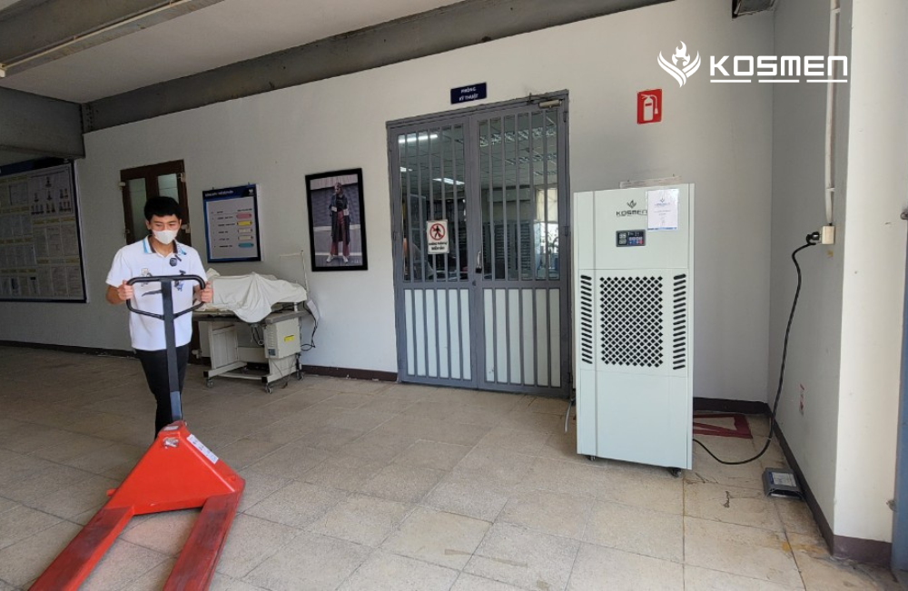 Lắp đặt máy hút ẩm bảo quản sản phẩm may mặc tại Công ty Shinwon