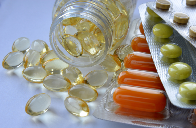 Cần bảo quản v&agrave; sấy vi&ecirc;n nang trong m&ocirc;i trường kh&ocirc; r&aacute;o, tr&aacute;nh ẩm thấp