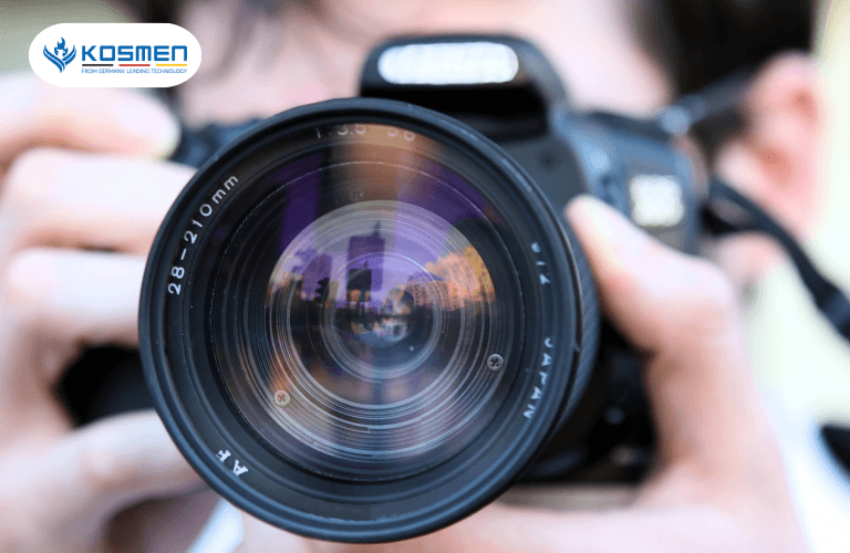 Bảo quản ống k&iacute;nh m&aacute;y ảnh ở độ ẩm ph&ugrave; hợp để kh&ocirc;ng l&agrave;m hỏng bộ phận b&ecirc;n trong 