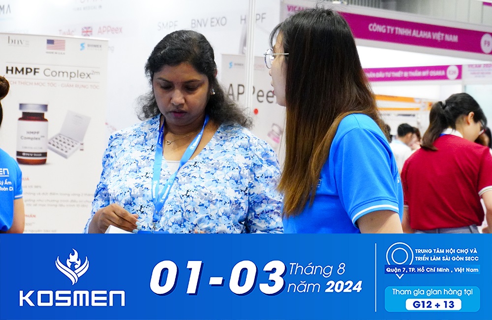 Kh&aacute;ch h&agrave;ng quan t&acirc;m đến gian h&agrave;ng Kosmen.