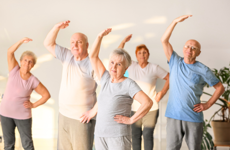 Người cao tuổi nên duy trì thói quen tập thể dục thường xuyên