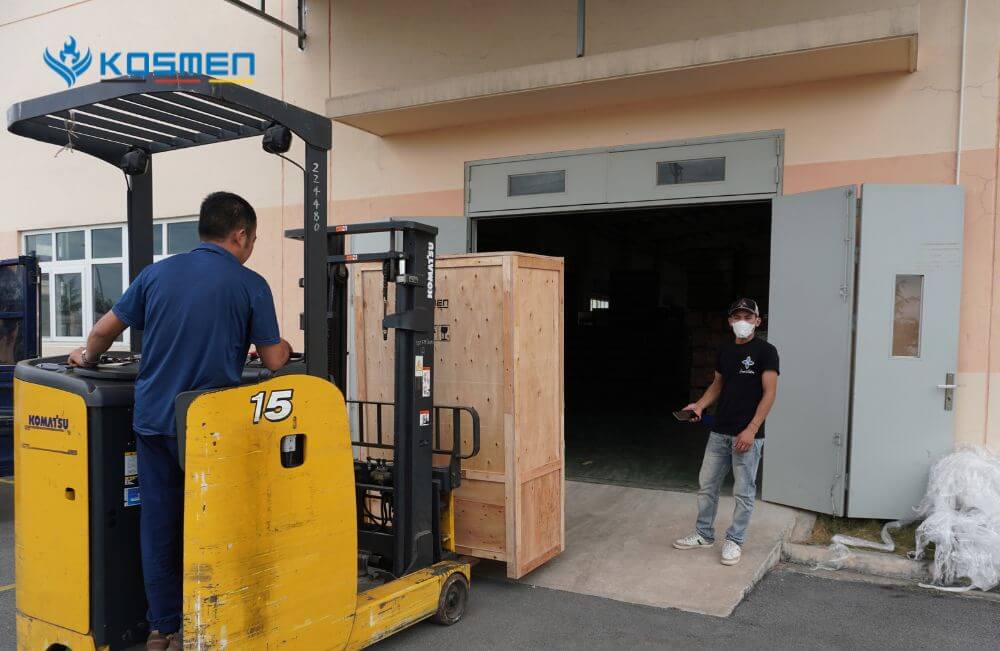 Giao h&agrave;ng v&agrave; lắp đặt m&aacute;y h&uacute;t ẩm Kosmen KM-480S 