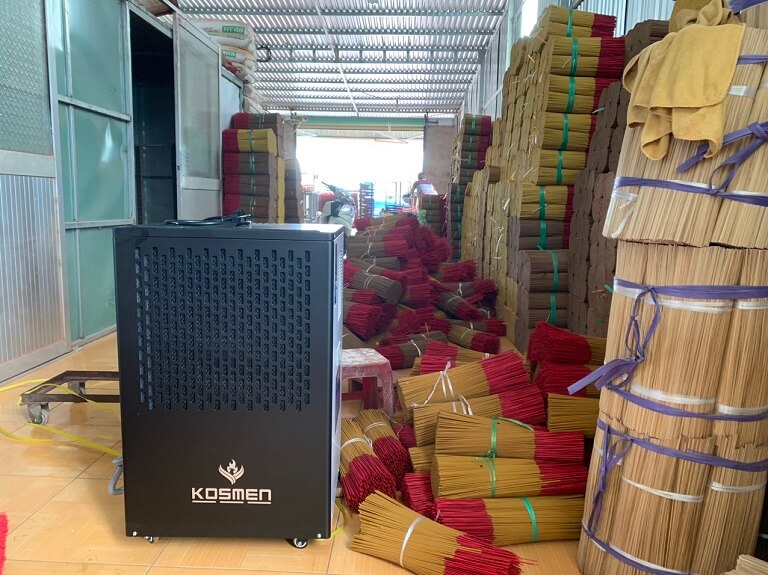 Lắp đặt máy hút ẩm Kosmen tại cơ sở sản xuất nhang Kiến Tường
