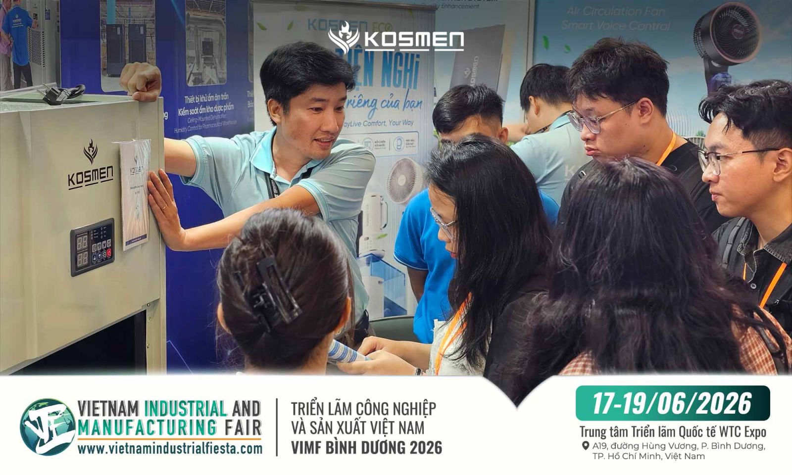 Kh&aacute;ch tham quan trải nghiệm trực tiếp sản phẩm Kosmen