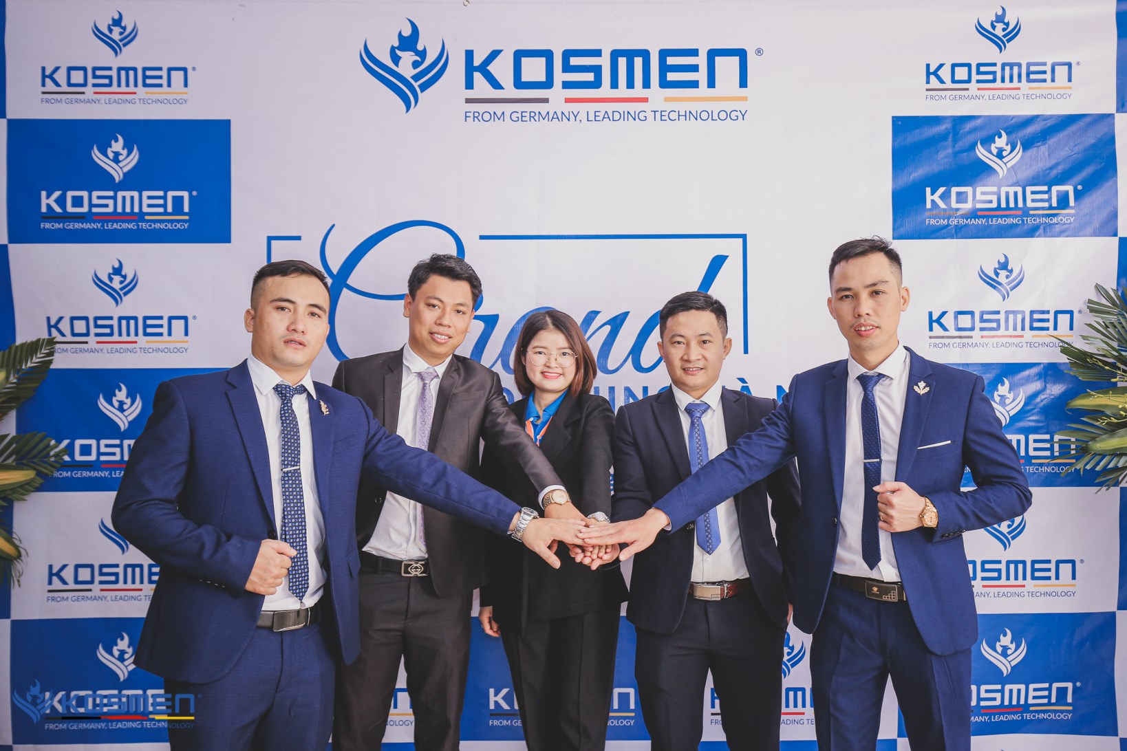 Kosmen Hà Nội chính thức khai trương