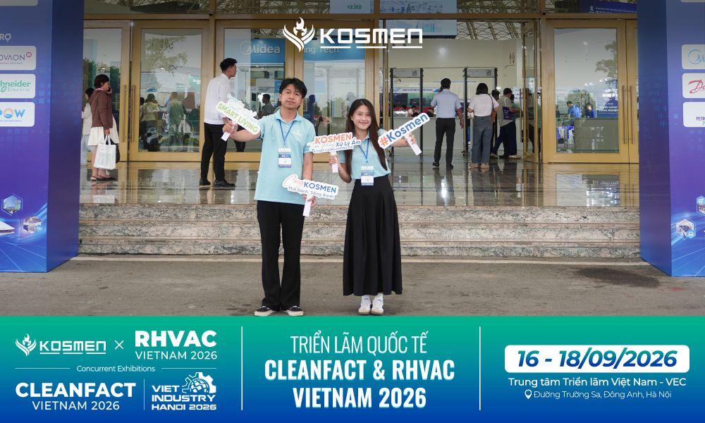 Nhân viên Kosmen sẵn sàng chào đón khách tham quan tại triển lãm