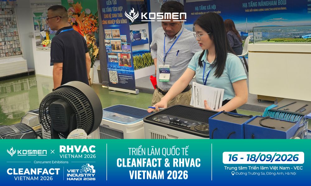 Khách tham quan được tư vấn giải pháp hút ẩm chuyên sâu tại sự kiện