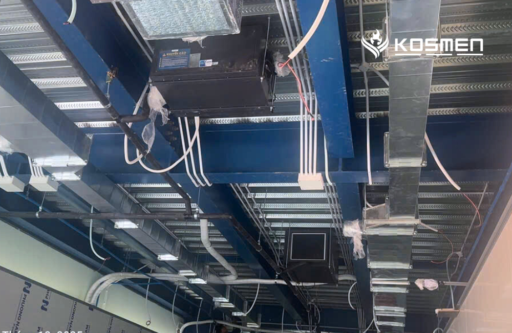 Lắp đặt máy hút ẩm âm trần kiểm soát ẩm nhà máy mía đường