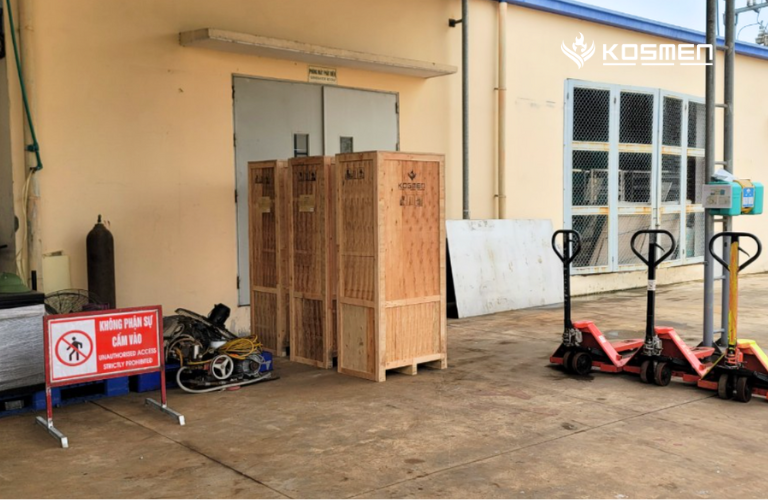 Dự &aacute;n lắp đặt m&aacute;y h&uacute;t ẩm Kosmen để bảo quản kho xưởng sản xuất