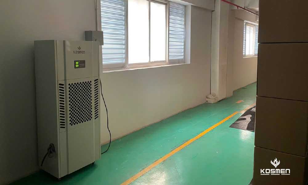 Máy hút ẩm công nghiệp Kosmen KM-180S bảo quản kho hàng Bitis