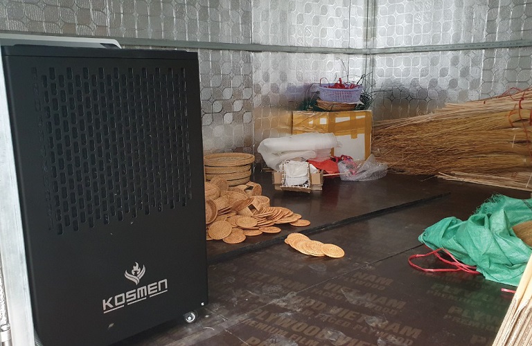 Bảo quản mây tre đan tại làng nghề truyền thống Phú Vinh