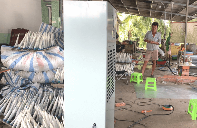 Lắp đặt m&aacute;y h&uacute;t ẩm Kosmen tại cơ sở sấy bong b&oacute;ng c&aacute; Sa Đ&eacute;c