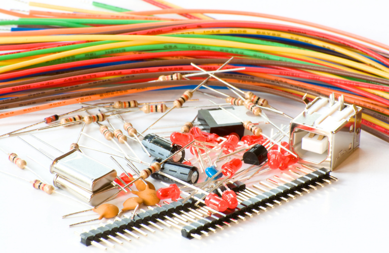 Các loại linh kiện bằng nhựa cũng rất dễ bị hư hỏng nếu phải tiếp xúc với độ ẩm