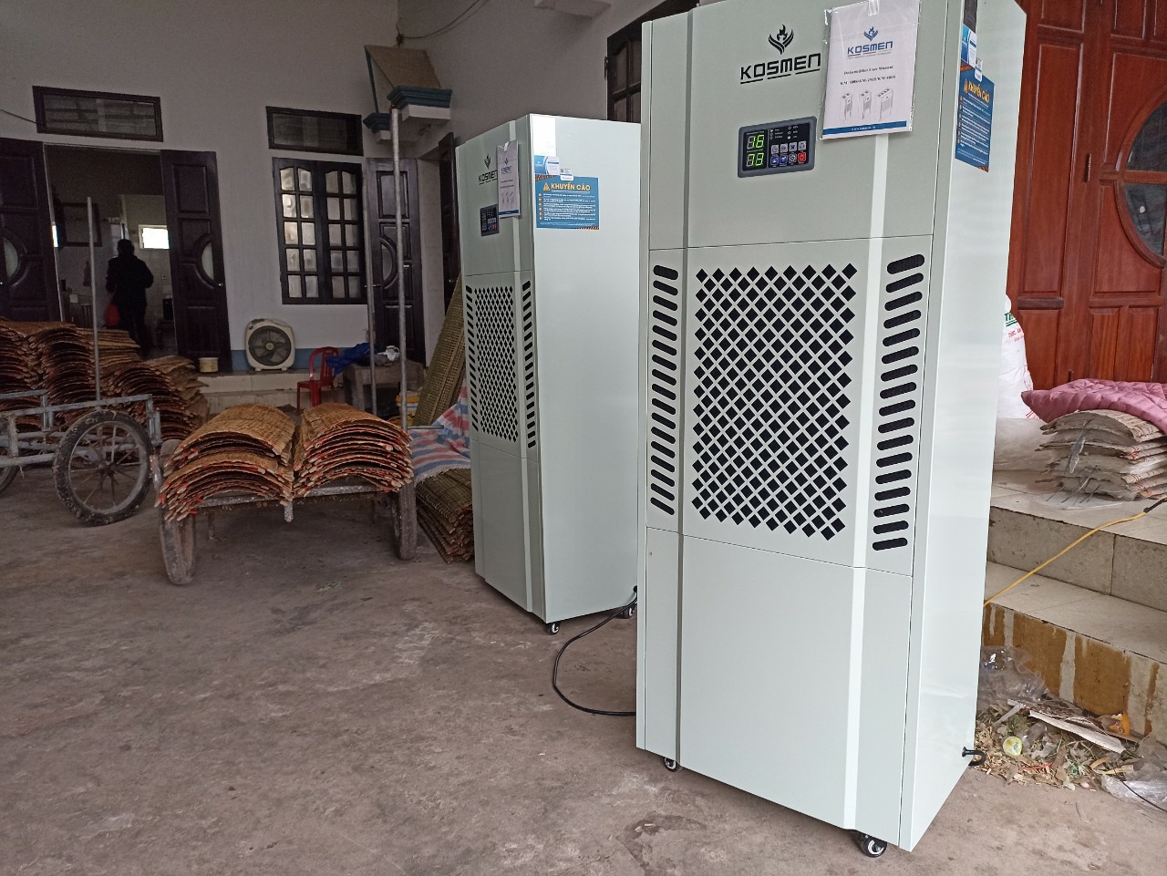 M&aacute;y h&uacute;t ẩm KM-180S ứng dụng sấy b&aacute;nh tr&aacute;ng tăng năng suất, tiết kiệm chi ph&iacute; vận h&agrave;nh