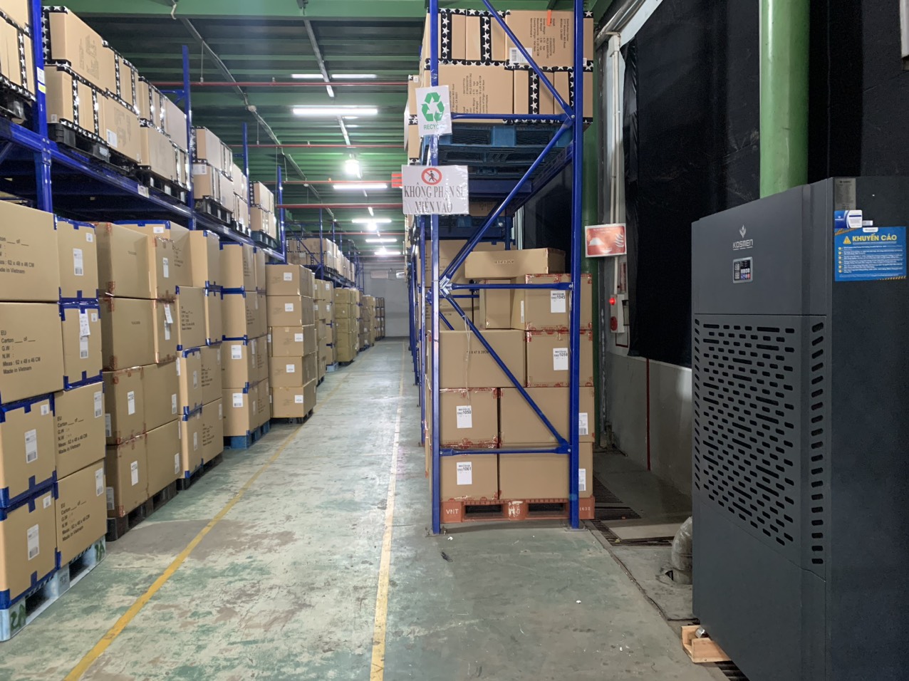 Máy hút ẩm công suất cao Kosmen KM-480S là giải pháp thích hợp dành cho doanh nghiệp có quy mô lớn