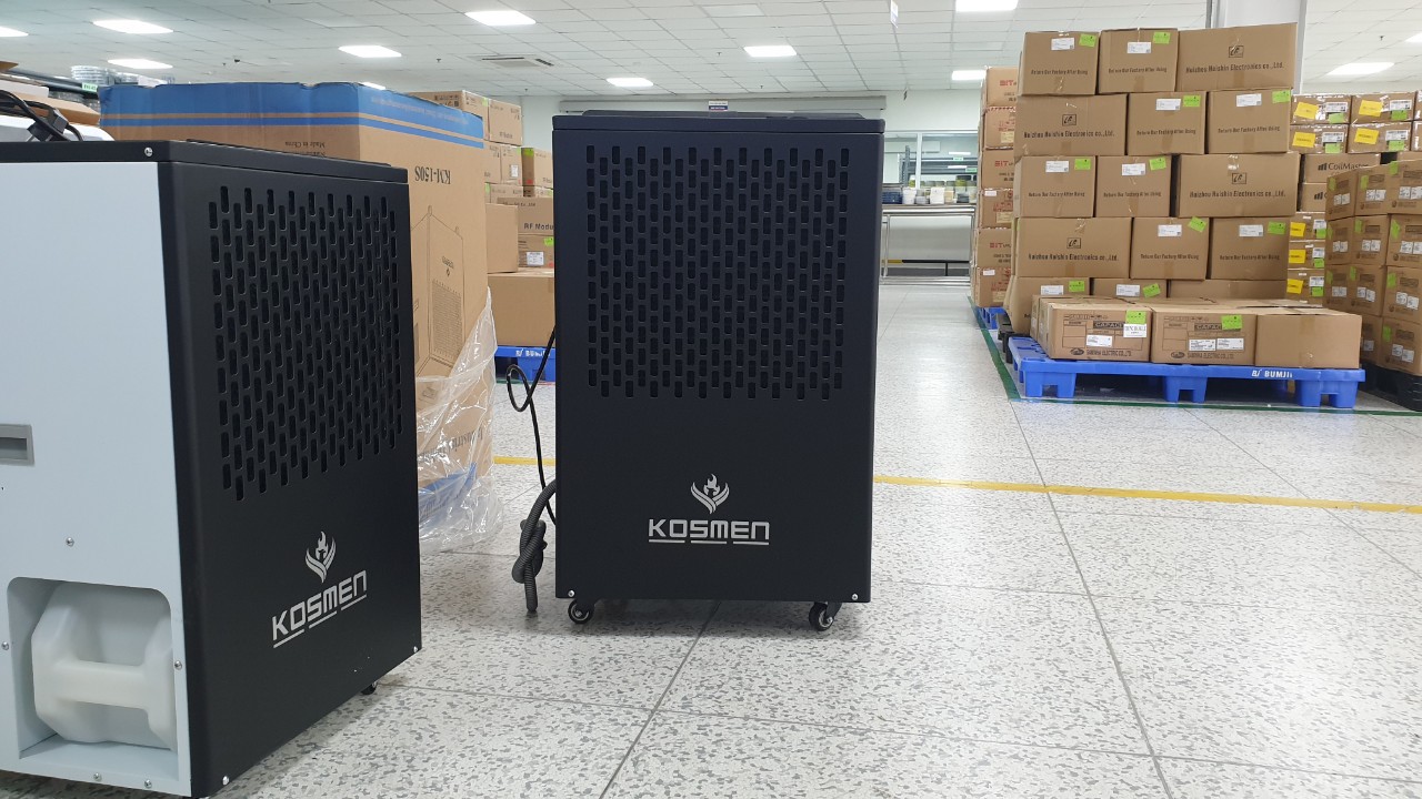 M&aacute;y h&uacute;t ẩm Kosmen KM-90S c&oacute; khả năng xử l&yacute; ẩm tốt trong lĩnh vực may mặc