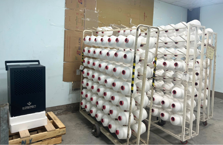 Lắp đặt máy hút ẩm Kosmen để bảo quản sợi chỉ