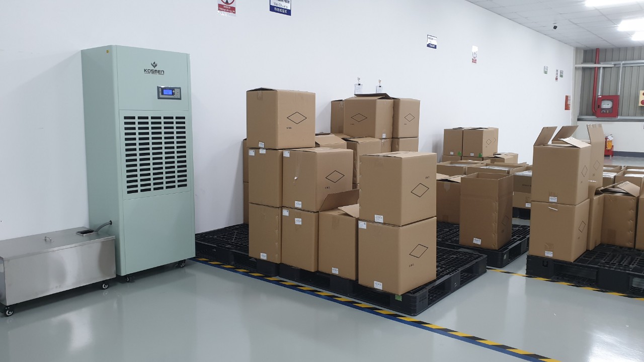 M&aacute;y h&uacute;t ẩm c&ocirc;ng nghiệp được nhiều doanh nghiệp tại Bi&ecirc;n H&ograve;a kiểm so&aacute;t độ ẩm trong sản xuất