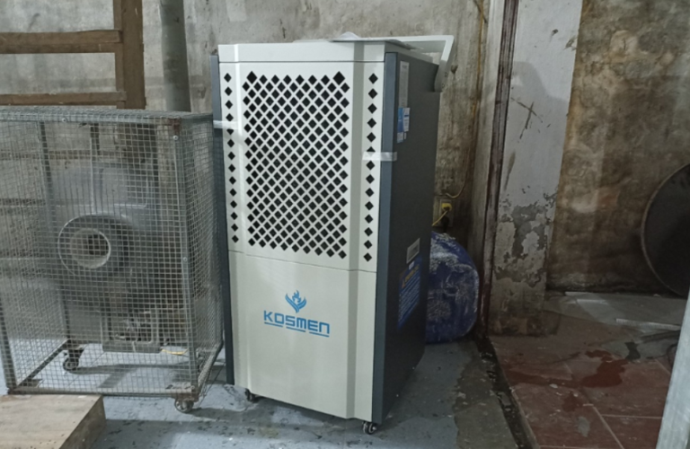 M&aacute;y h&uacute;t ẩm Kosmen KM-150S được sử dụng để kiểm so&aacute;t ẩm qu&aacute; tr&igrave;nh sản xuất sản phẩm m&acirc;y tre đan