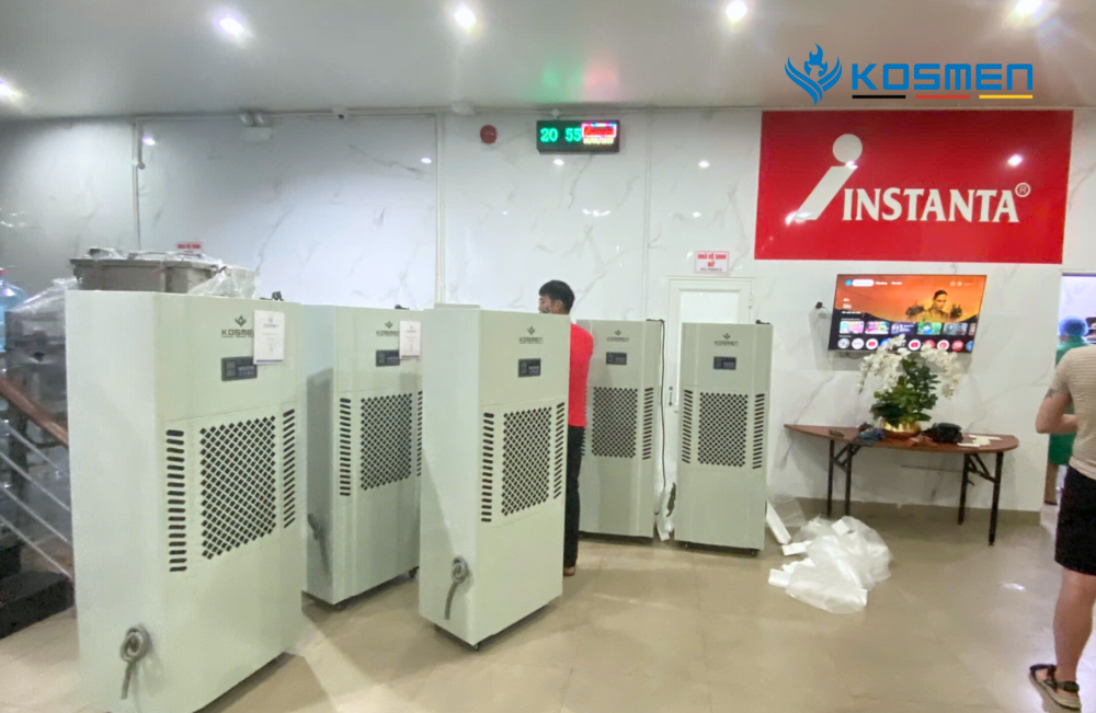 Lắp đặt m&aacute;y h&uacute;t ẩm Kosmen KM-180S bảo quản c&agrave; ph&ecirc; bột, c&agrave; ph&ecirc; rang xay