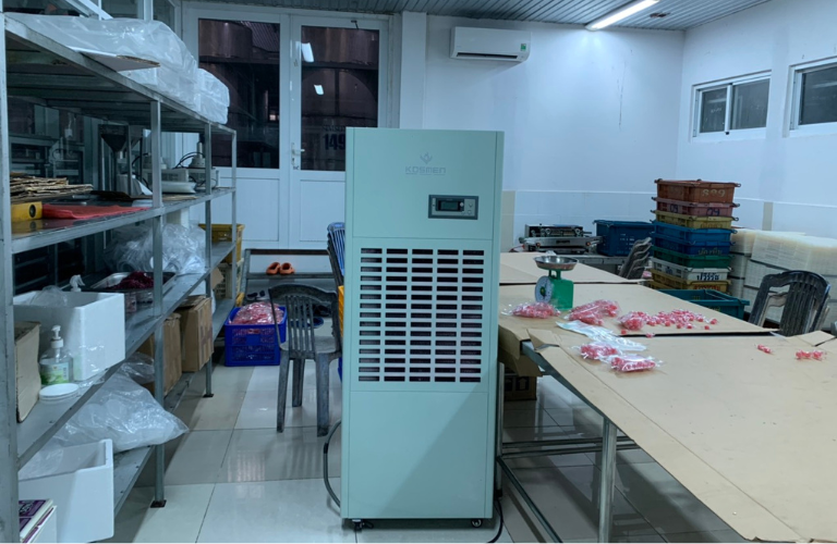 Dự &aacute;n lắp đặt m&aacute;y h&uacute;t ẩm c&ocirc;ng nghệp Kosmen bảo quản kẹo sim tại Ph&uacute; Quốc