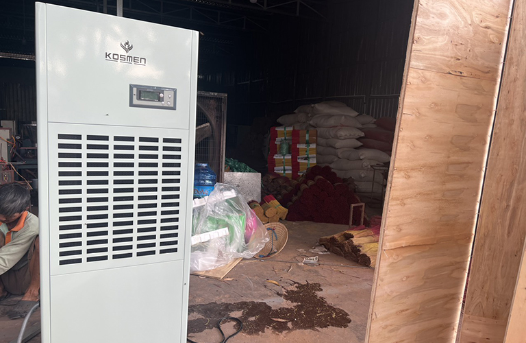 Dự &aacute;n lắp đặt m&aacute;y h&uacute;t ẩm cho cơ sở sấy nhang tỉnh Long An 