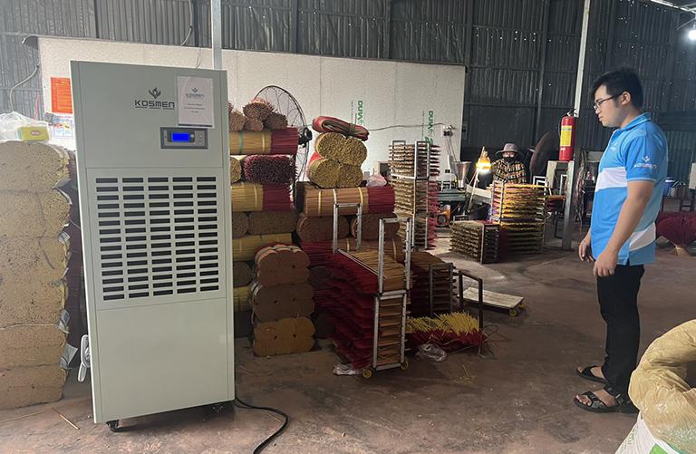 Dự &aacute;n lắp đặt m&aacute;y h&uacute;t ẩm cho cơ sở sấy nhang tỉnh Long An 