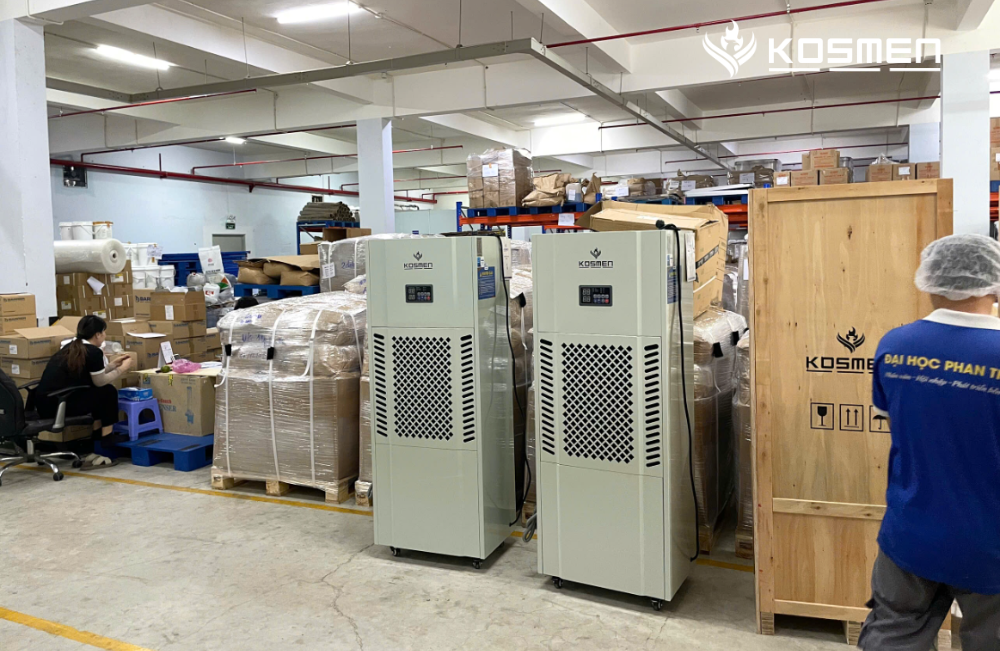 M&aacute;y h&uacute;t ẩm Kosmen KM-180S kiểm so&aacute;t ẩm kho lưu trữ sản phẩm, nguy&ecirc;n liệu thực phẩm