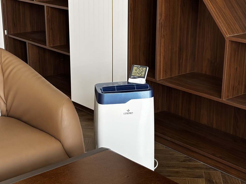 M&aacute;y h&uacute;t ẩm Kosmen KM-20N xử l&yacute; ẩm mốc nhanh ch&oacute;ng