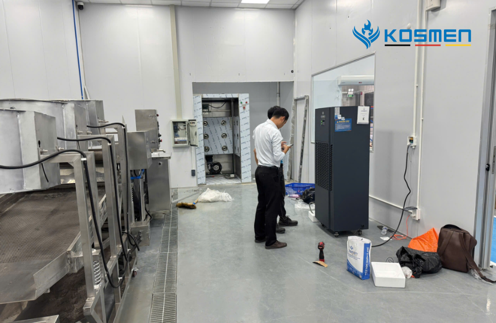 Lắp đặt m&aacute;y h&uacute;t ẩm Kosmen KM-250S kiểm so&aacute;t ẩm khu vực chế biến v&agrave; bảo quản n&ocirc;ng sản