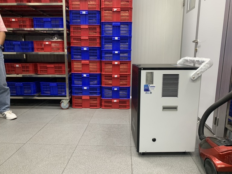 Máy hút ẩm Kosmen KM-90S xử lý độ ẩm mạnh mẽ, nhiều tính năng tiện ích và thông minh