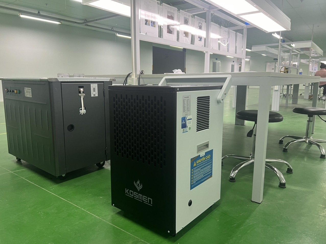 Máy hút ẩm Kosmen KM-90S giúp các doanh nghiệp loại bỏ nỗi lo đến từ độ ẩm