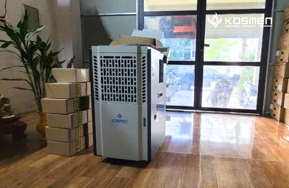 Máy hút ẩm Kosmen KM-90S được sử dụng để xử lý ẩm kho bảo quản hàng hóa