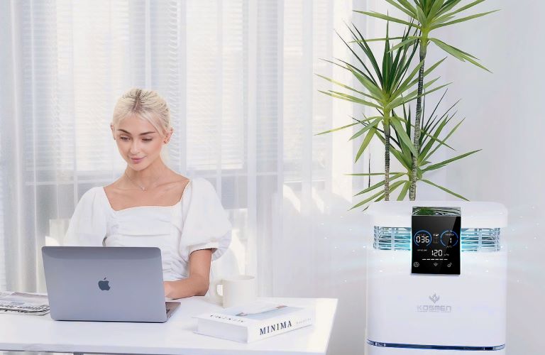 Tính năng lọc bằng ion âm trên máy lọc không khí giúp khử mùi và lọc bụi hiệu quả