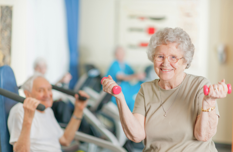 Người cao tuổi nên tập thể dục vào buổi chiều