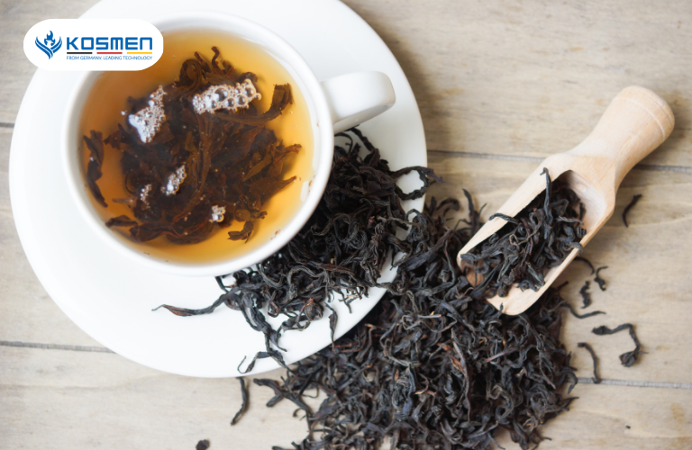 Sử dụng chè khô hoặc nước chè đặc để khử mùi ẩm mốc