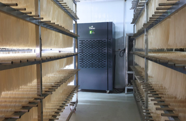 Phương ph&aacute;p sấy kh&ocirc; b&uacute;n bằng m&aacute;y h&uacute;t ẩm Kosmen KM-480S