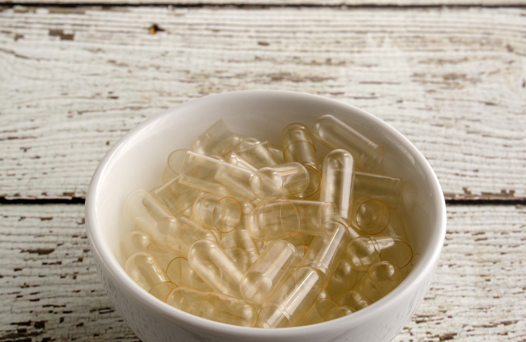 Th&agrave;nh phần chỉnh của vỏ vi&ecirc;n nang l&agrave; gelatin n&ecirc;n loại dược phẩm n&agrave;y cần tr&aacute;nh tiếp x&uacute;c với độ ẩm