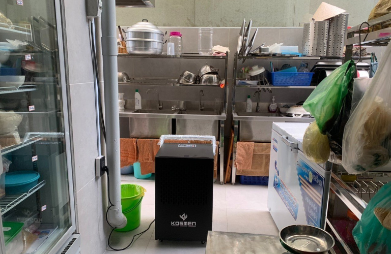 Lắp đặt máy hút ẩm cho bếp ăn tại nhà hàng Linh's Kitchen - Ăn ngon quận 7